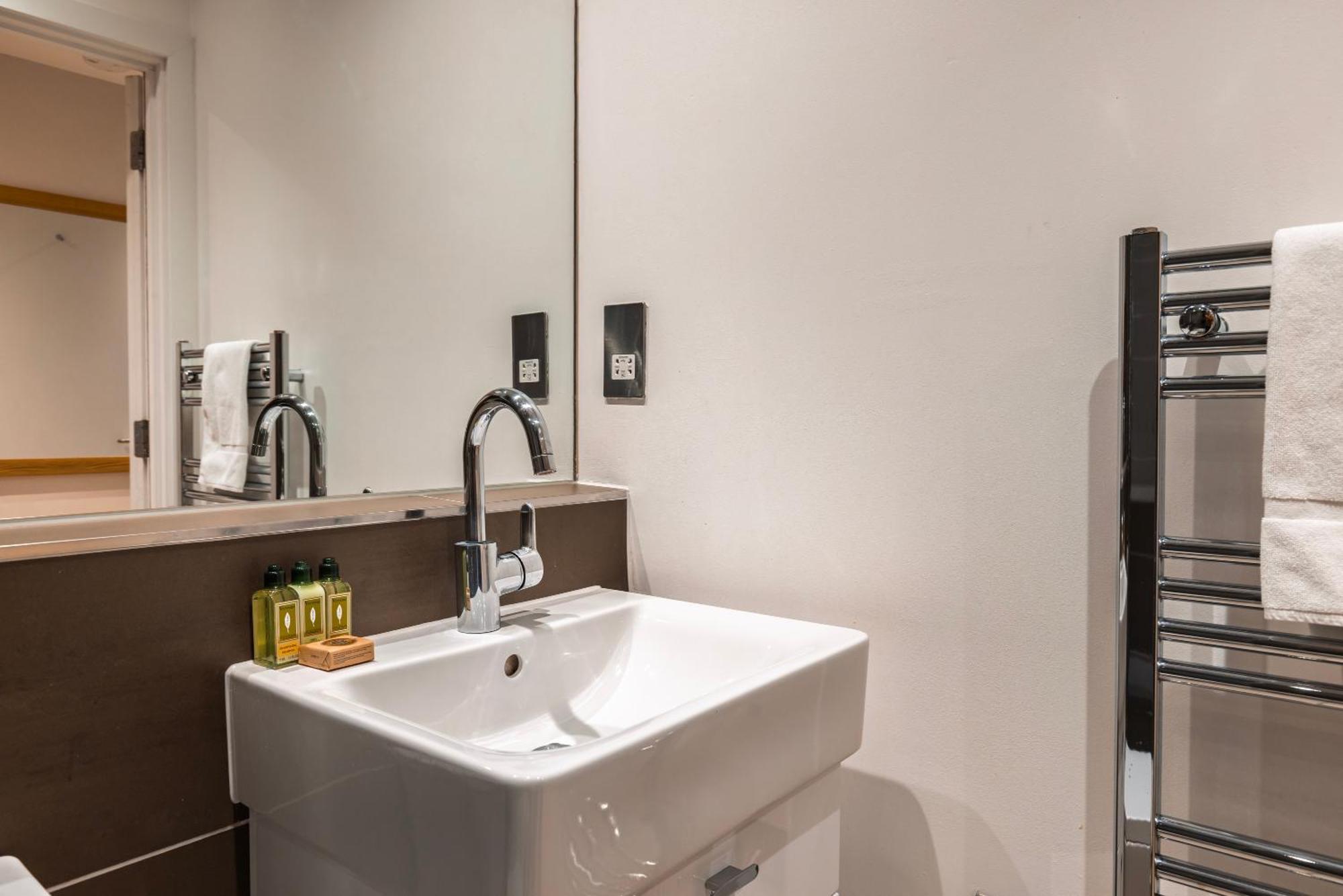 Barbican Serviced Apartments By Lovelystay London Zimmer foto